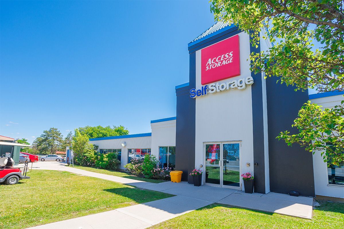 Entrance - Access Storage - Mississauga East